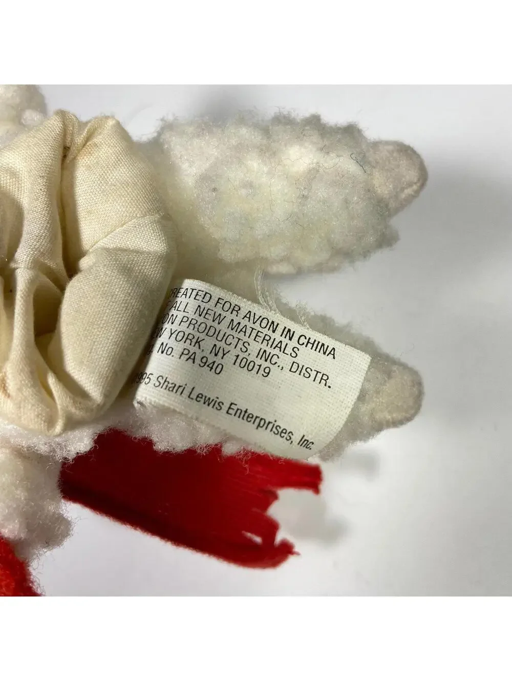 5” 1995 Avon Shari Lewis Lamb Chop Christmas Finger Puppet Plush